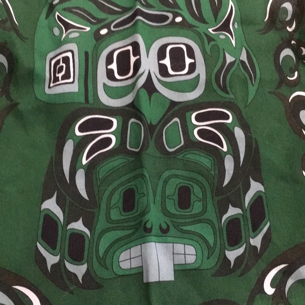 Oscardo green totem pole inspired scarf